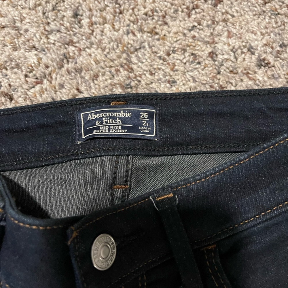NWOT Abercrombie skinny Jean